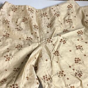 Dana Buchman Cream Floral Embroidered Pants